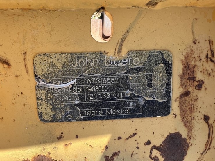 john-deere-12-image-5