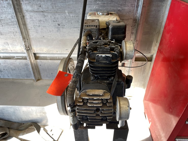 #10696-•-gas-powered-air-compressor-image-3