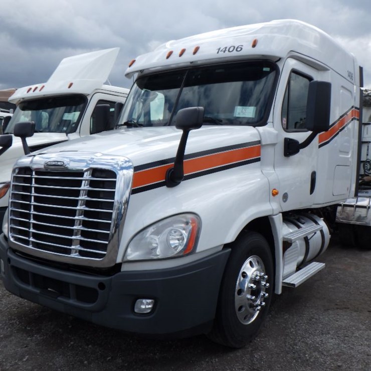 2018 FREIGHTLINER CASCADIA 125