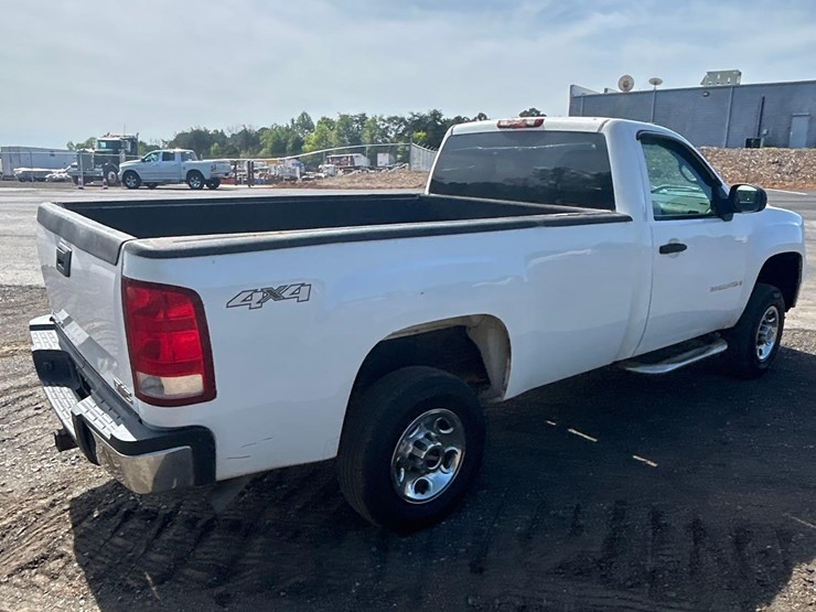 2007-gmc-sierra-2500hd-image-9