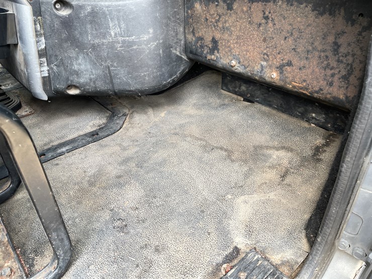 #400-•-1997-mac-ch600-semi-(has-wi-title)-image-79