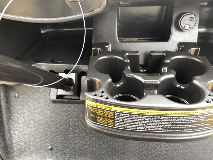 #605-•-ez-go-rxv-electric-golf-cart-image-15