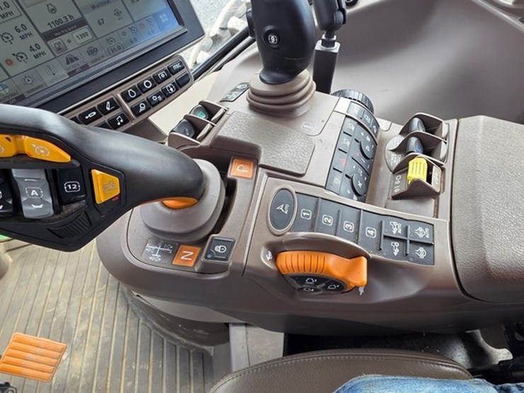 2021-john-deere-6230r-image-78