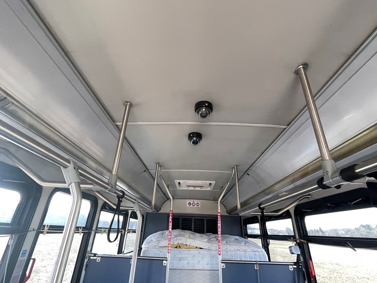 #166-•-2007-gillig-passenger-bus-(has-wi-title)-image-45