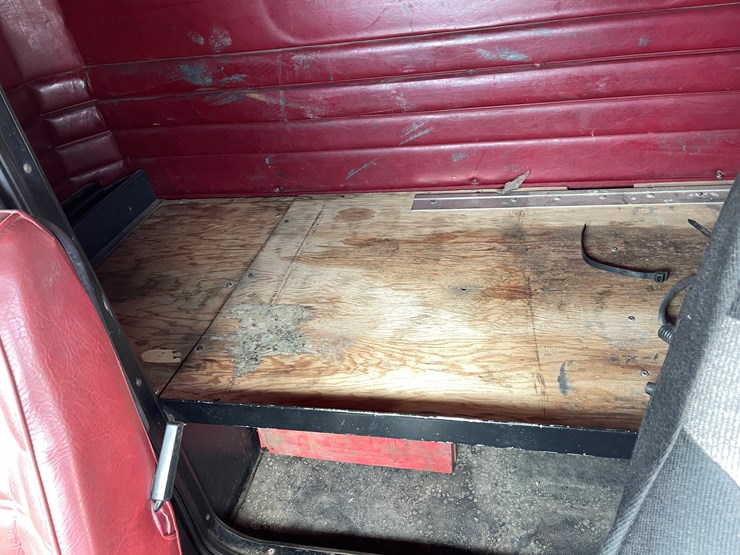 1989-peterbilt-379-image-95