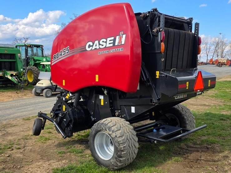 2023-case-ih-rb455-image-3