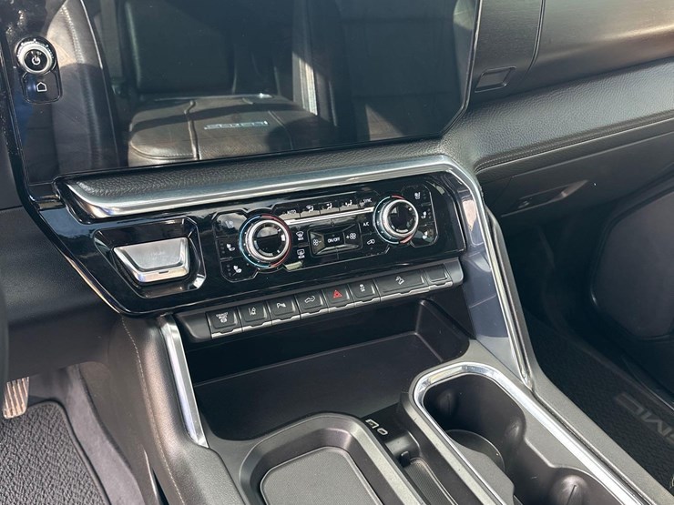 2024-gmc-sierra-2500-image-23