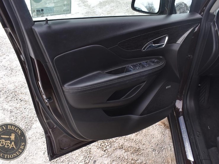 2014-buick-encore-image-33