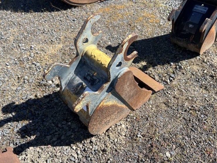 john-deere-12-image-3