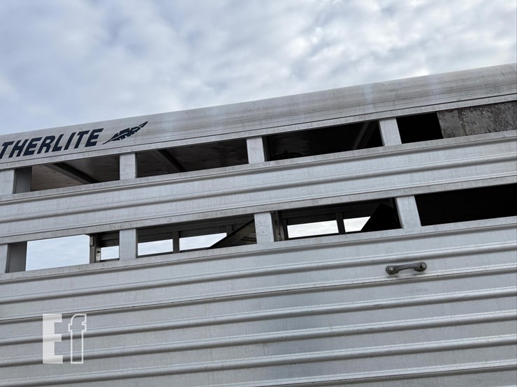 2001-featherlite-16-ft-image-23