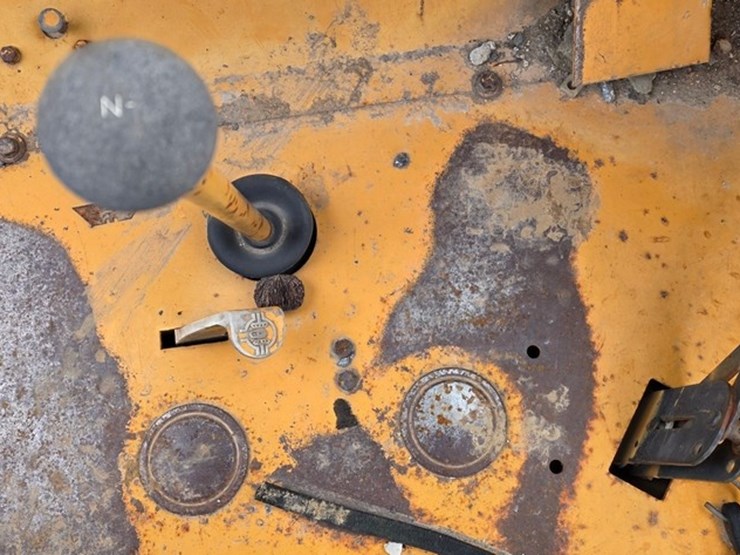 1990-case-480f-image-45