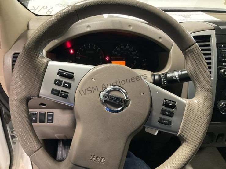 2015-nissan-frontier-image-17