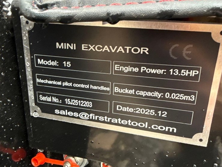 new-vicsec-co-mini-excavator-model-vc15-image-8