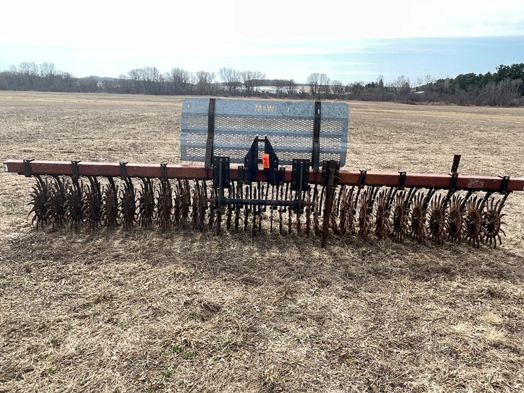 #210-•-m-&-w-3-point-rotary-hoe-image-2