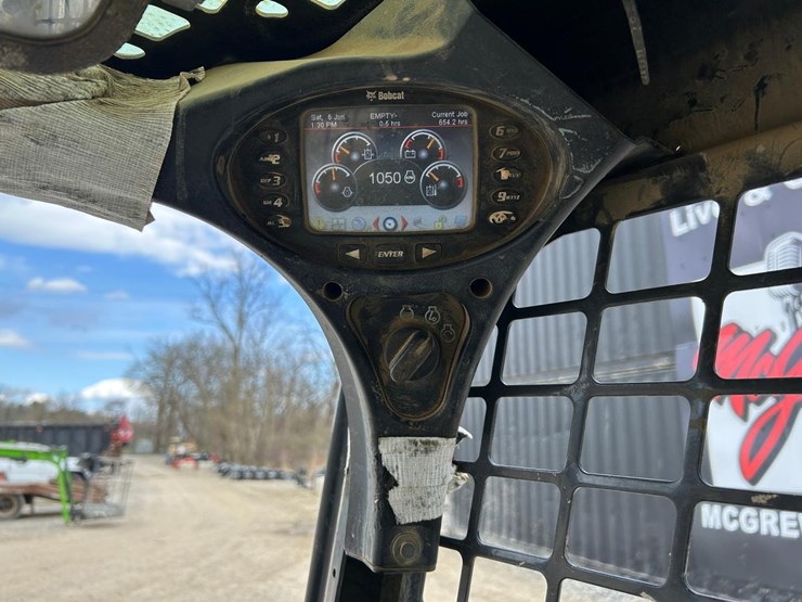 bobcat-t550-image-23