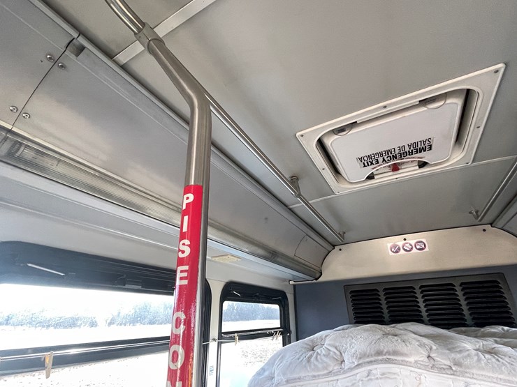 #166-•-2007-gillig-passenger-bus-(has-wi-title)-image-43