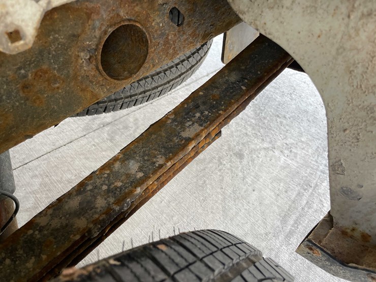 2014-chevrolet-1500-image-23