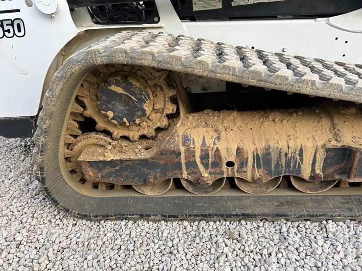 2019-bobcat-t550-image-14