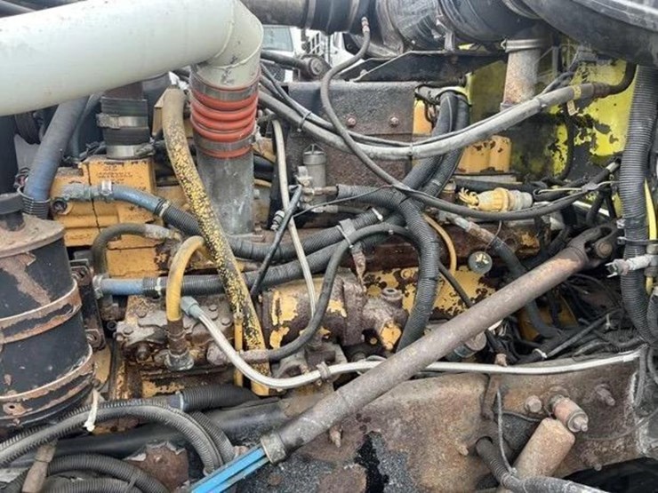 1999-peterbilt-378-image-13