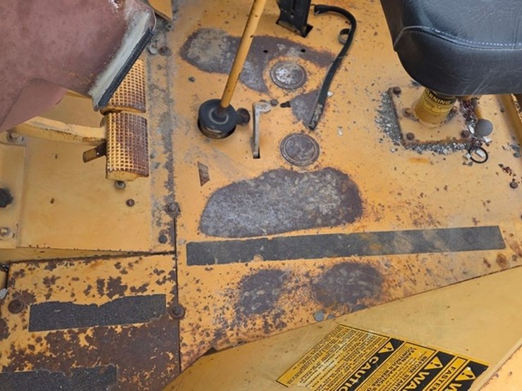 1990-case-480f-image-41