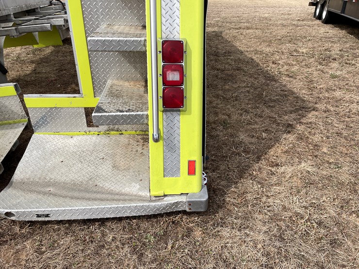 #10719-•-one-side-of-fire-truck-box-image-4