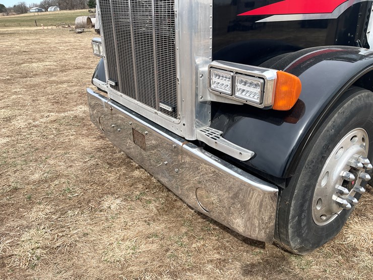 1989-peterbilt-379-image-69