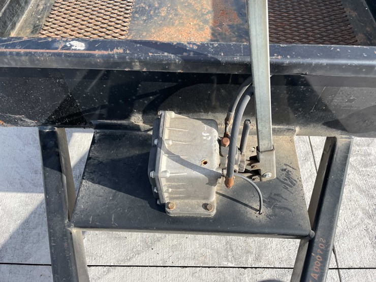 #5424-•-2014-nova-scissor-lift-tilt-bed-trailer-image-16