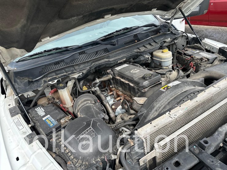 2018-ram-3500-slt-image-25