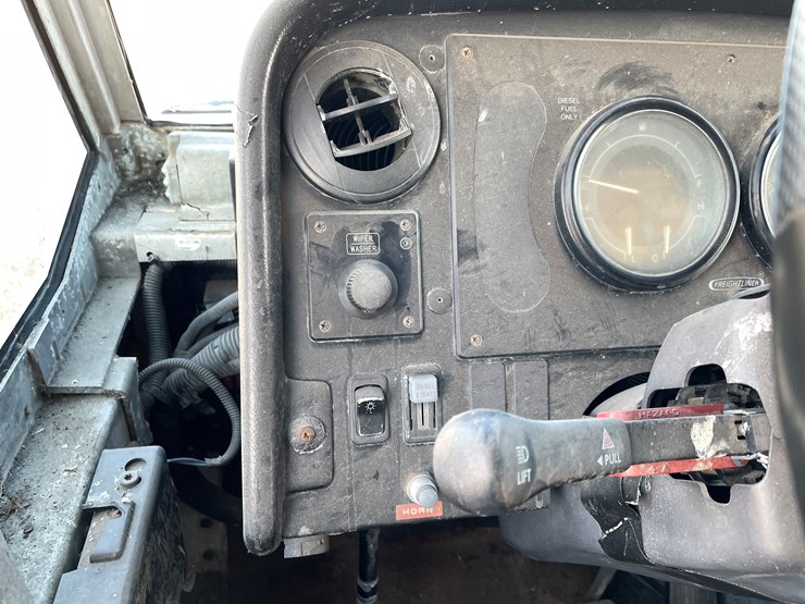 #164-•-2005-freightliner-box-truck-(has-wi-title)-image-14