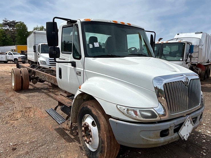 2005-international-4300-image-2