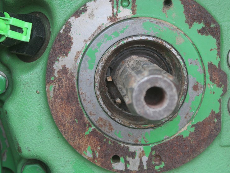 2013-john-deere-5100e-image-53