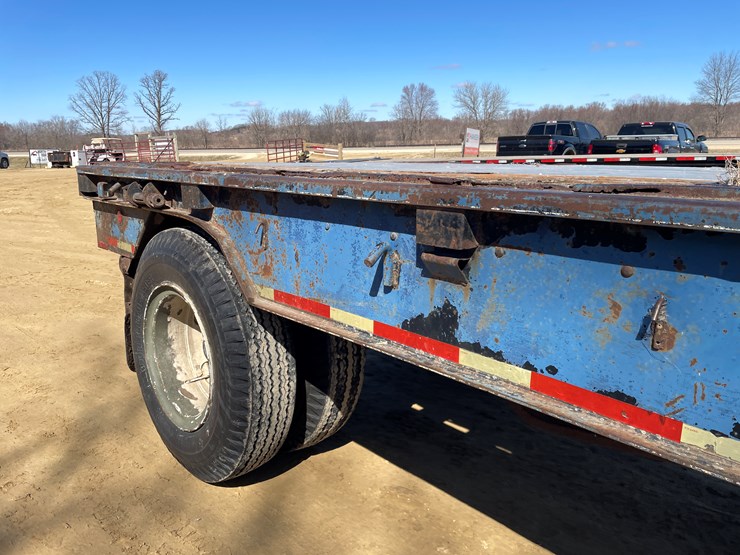 #1030-•-1973-28'-pike-semi-trailer-(has-wi-title)-image-23