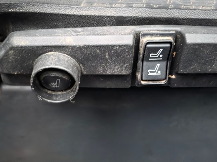 2023-deere-331g-image-51