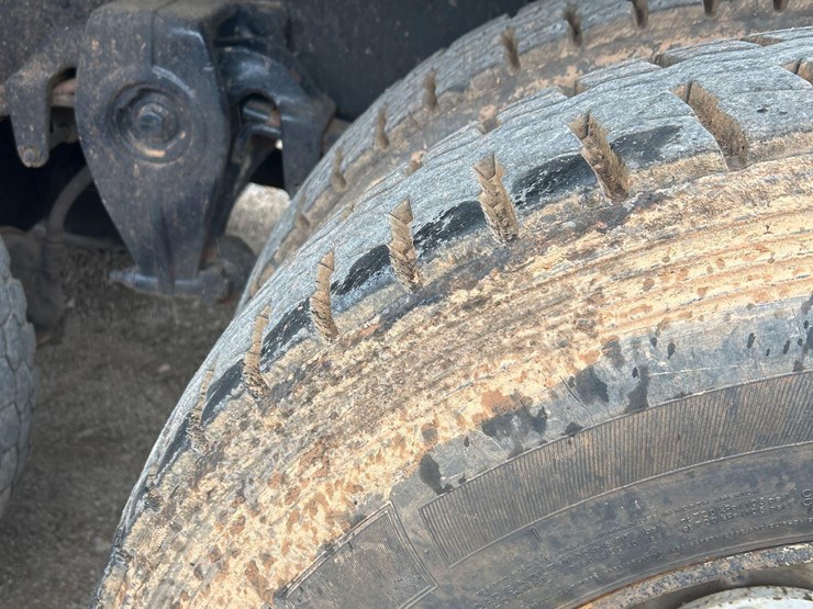 2007-kenworth-t300-image-6