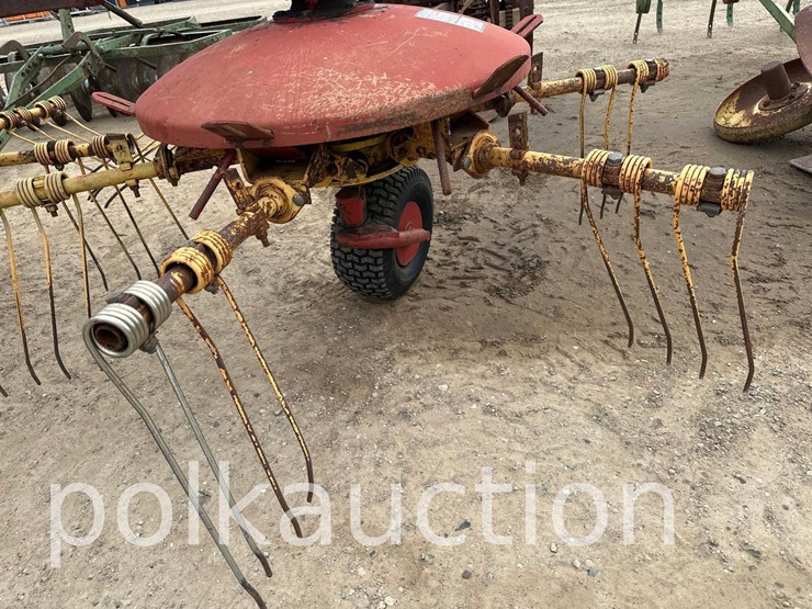 new-holland-255-image-4