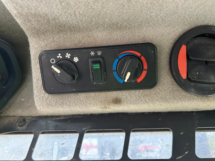 2022-bobcat-t66-image-22