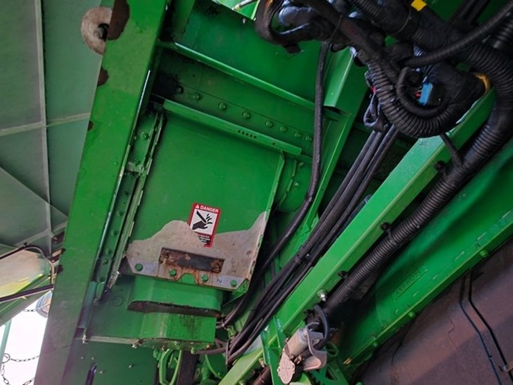 2013-john-deere-s680-image-55