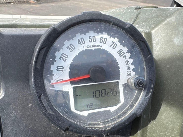 2012-polaris-ranger-crew-image-14