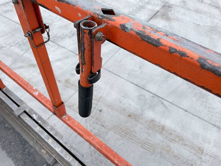 2008-jlg-2630es-image-31