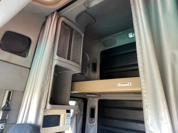 2002-caterpillar-c15-image-69