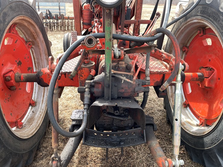 #175-•-case-830-diesel-tractor-image-15