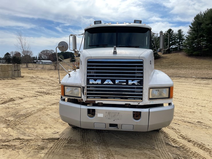 #400-•-1997-mac-ch600-semi-(has-wi-title)-image-2