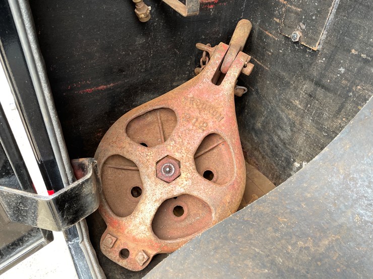 1989-peterbilt-379-image-26