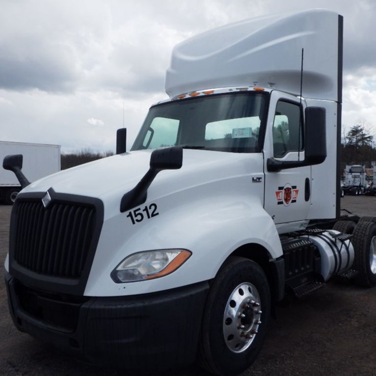 2019 INTERNATIONAL LT