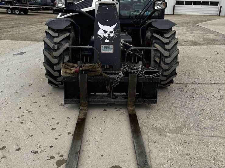 2022-bobcat-tl619-image-3