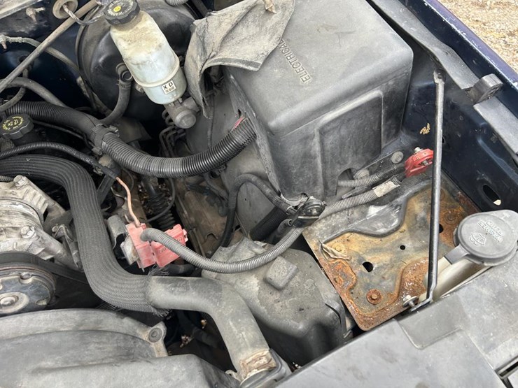 1999-chevrolet-1500-image-18