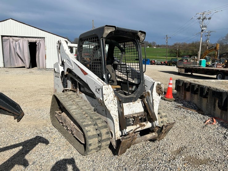 2019-bobcat-t595-image-6
