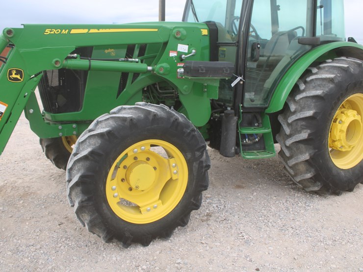 2013-john-deere-5100e-image-17