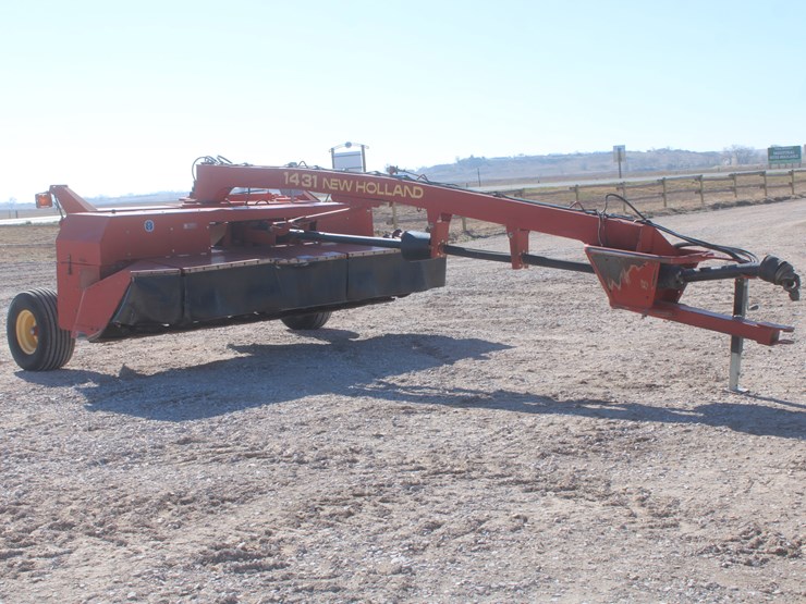 new-holland-1431-image-4