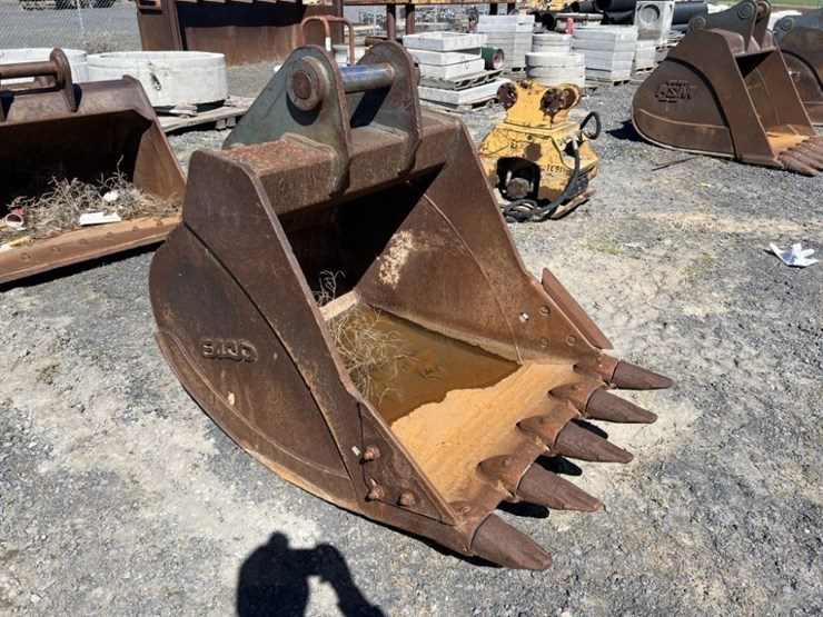 esco-44"-dig-bucket-image-4